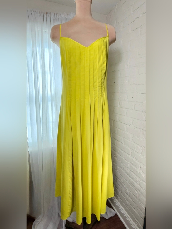 Banana Republic Dresses & Skirts - Banana Republic Pleated Midi Dress Size 14 NWT Yellow Strappy Summer Dress